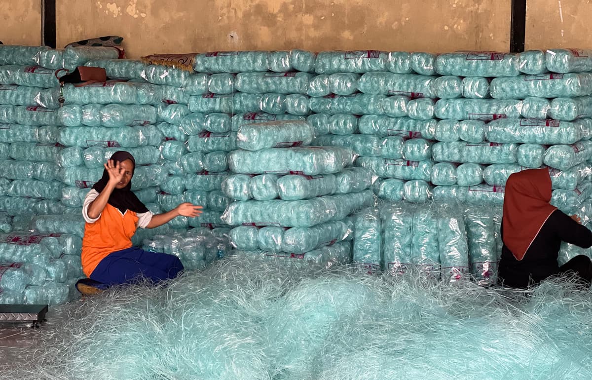 Proses penjemuran mie sohun di pabrik